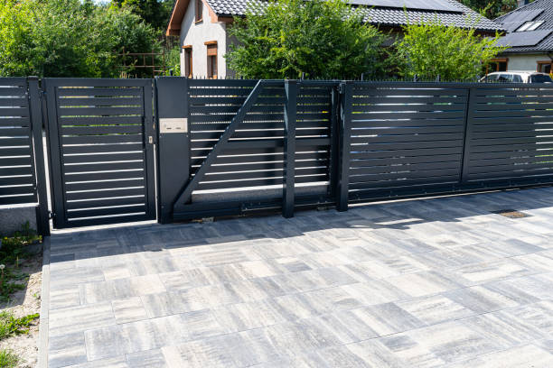 Best Local Driveway Pavers  in Hudson, NY